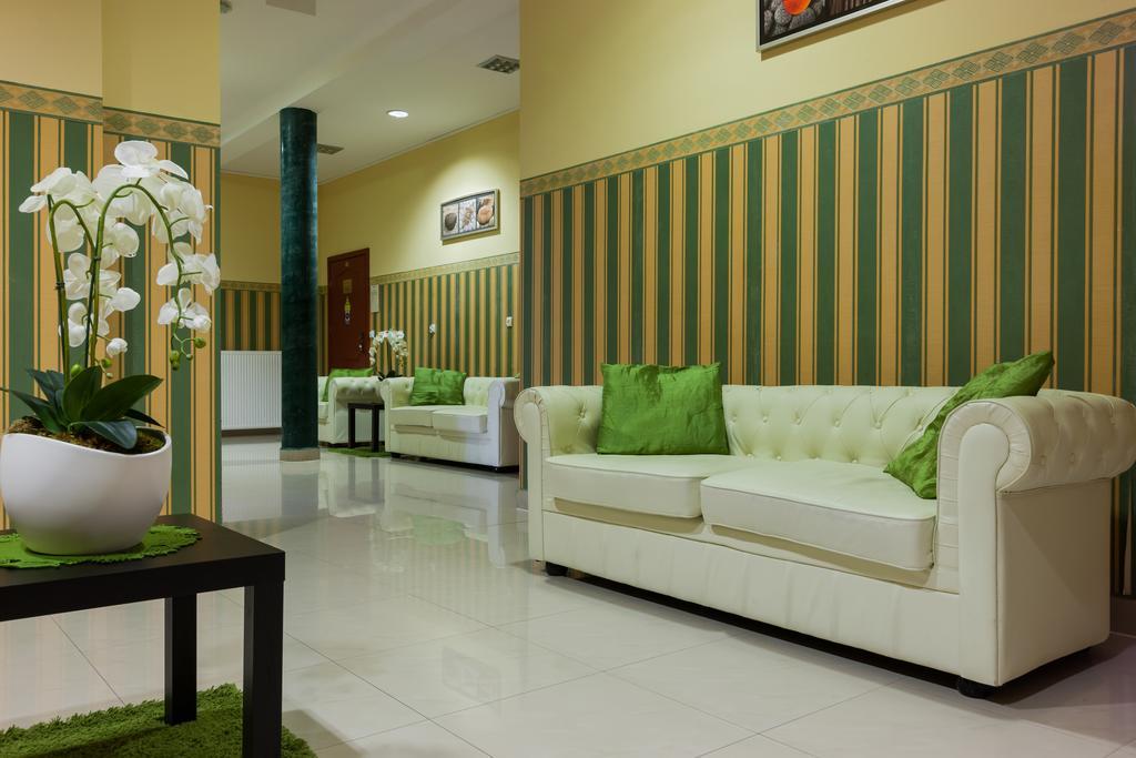Bursztyn - Bernstein Spa & Wellness Dabki Room photo