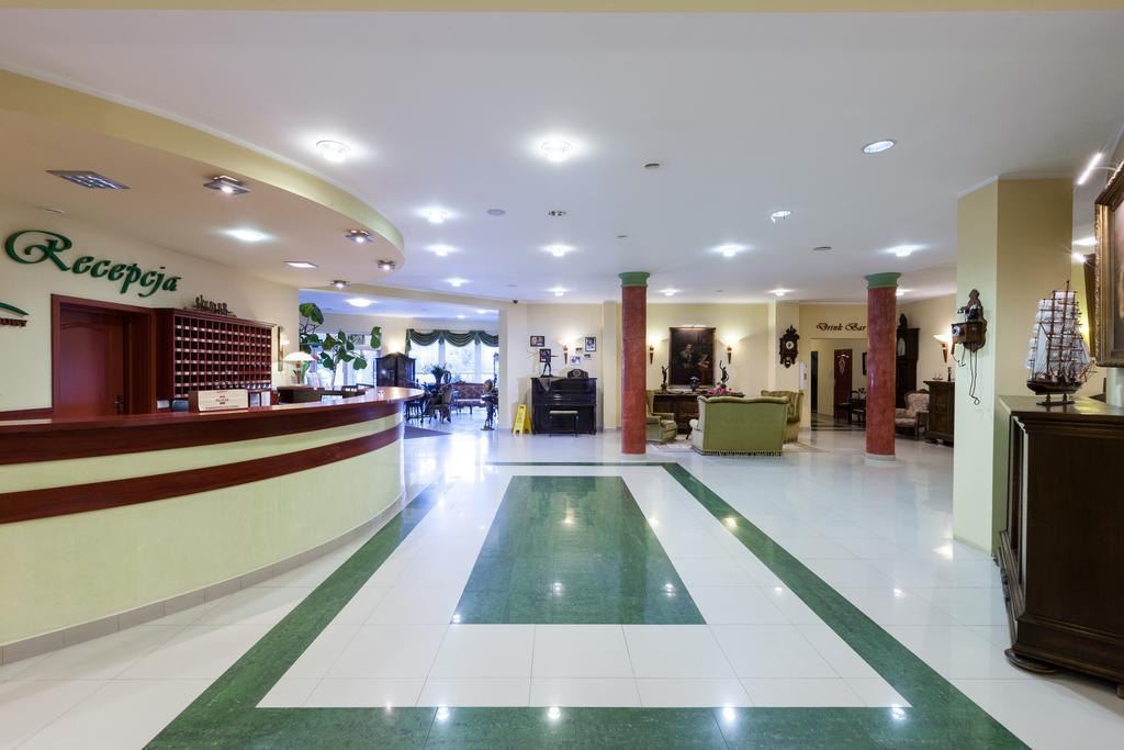 Bursztyn - Bernstein Spa & Wellness Dabki Exterior photo